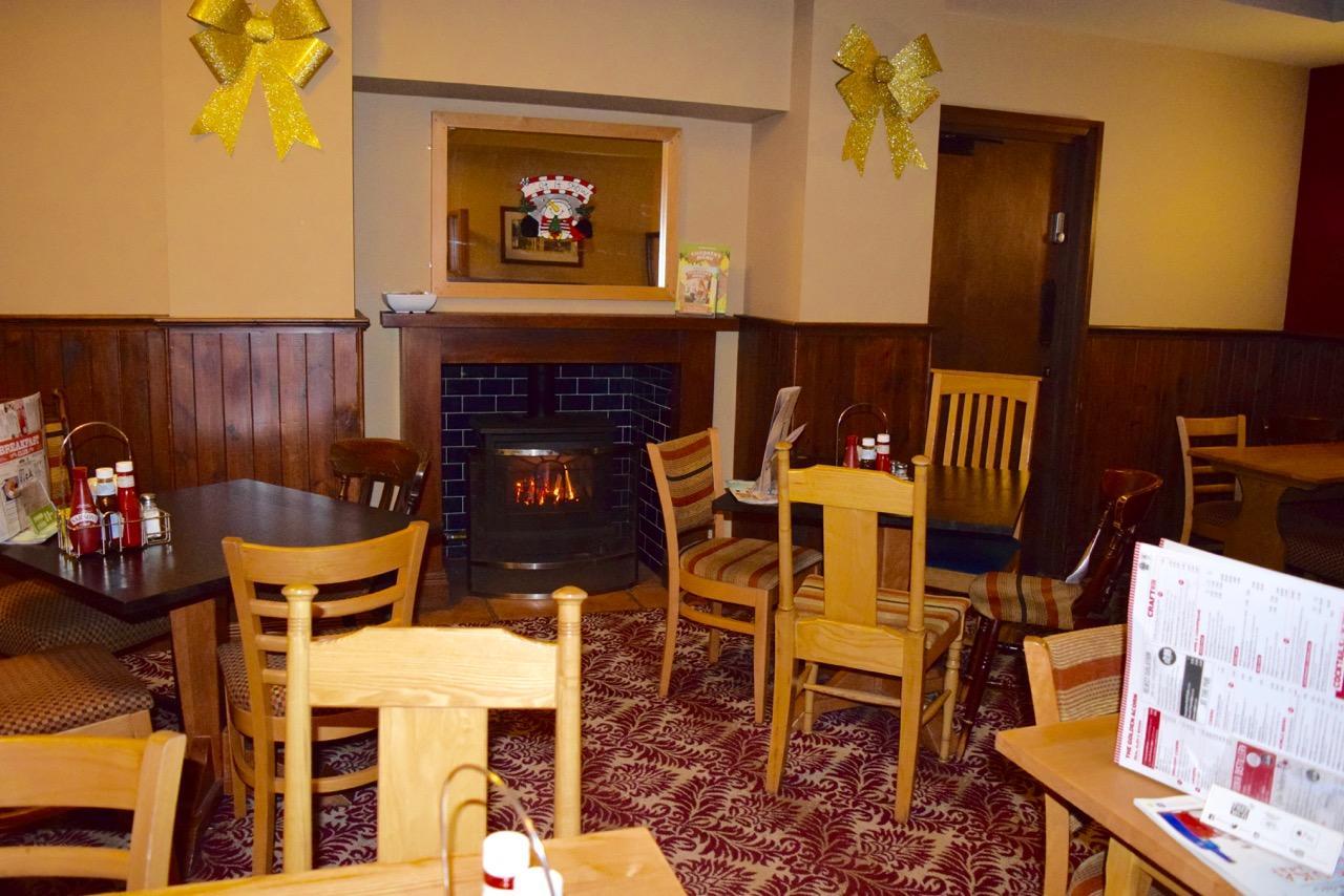 Hotel The Golden Acorn Wetherspoon Glenrothes Zewnętrze zdjęcie