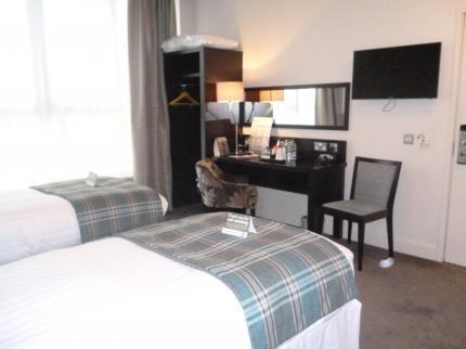 Hotel The Golden Acorn Wetherspoon Glenrothes Zewnętrze zdjęcie